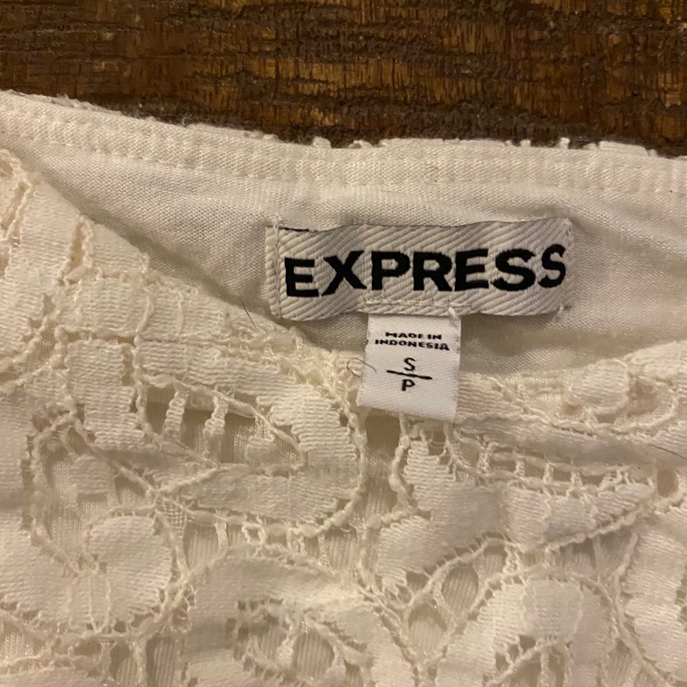 Express Crochet Top - Picture 2 of 3